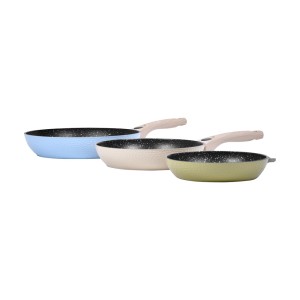 Lot de 3 poêles design martelé Durandal